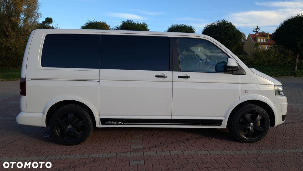 Volkswagen Multivan - 27