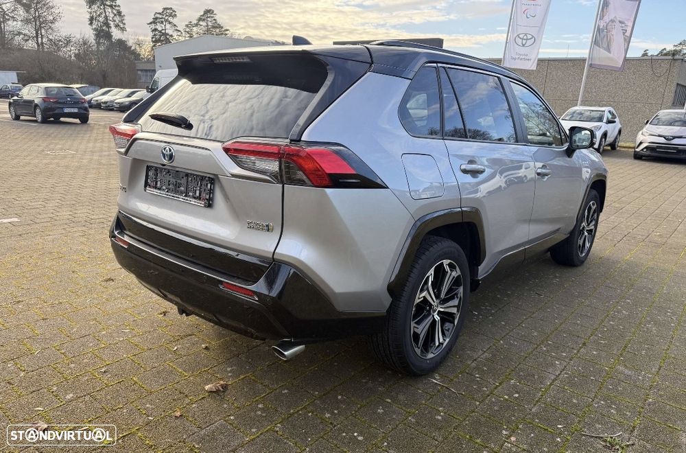 Toyota RAV4 - 12