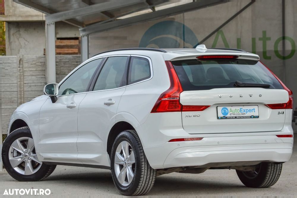 Volvo XC 60 B4 MHEV AWD Inscription - 27