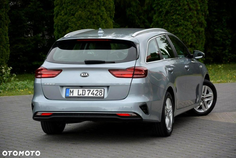 Kia Ceed SW 1.6 CRDi DCT Spirit - 14