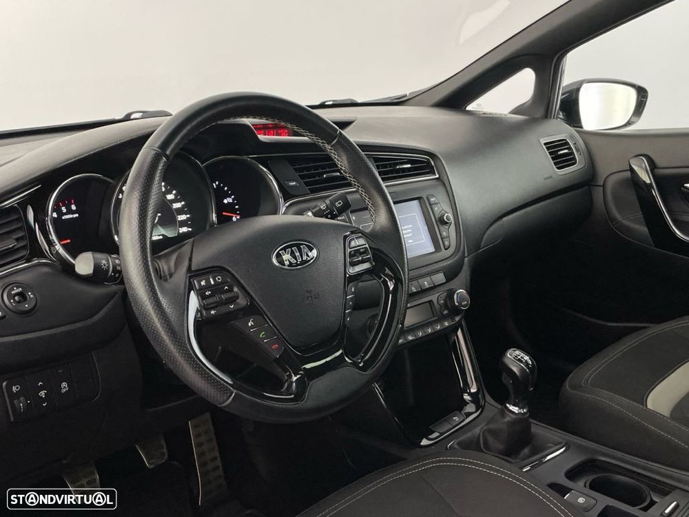 Kia Ceed SW 1.6 CRDi GT Line - 16
