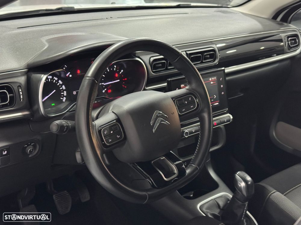 Citroën C3 1.2 PureTech Shine - 29