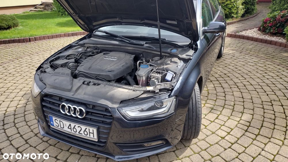 Audi A4 Avant 2.0 TDI Limited Edition - 3