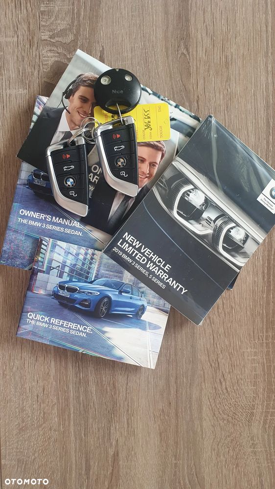 BMW Seria 3 330i xDrive Luxury Line sport - 40