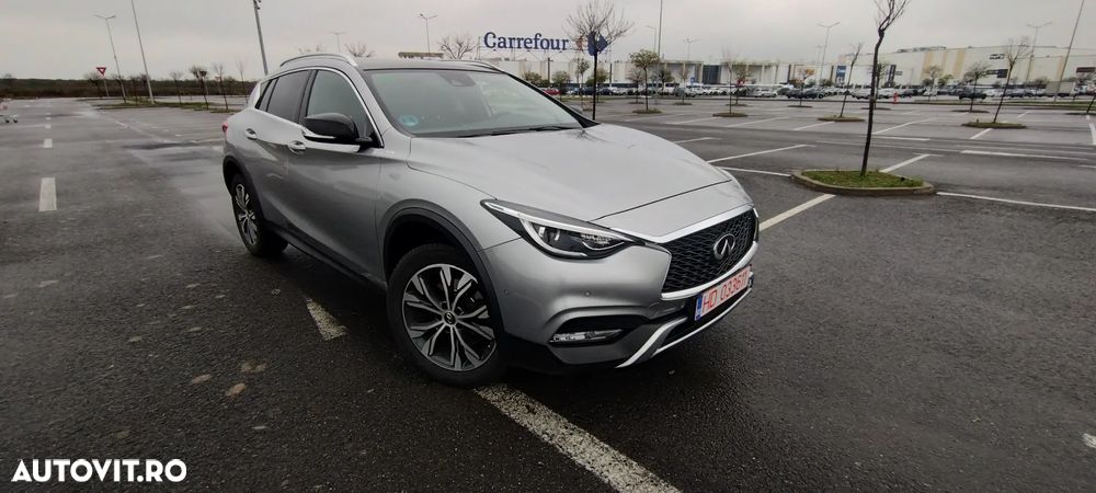 Infiniti QX30 - 6