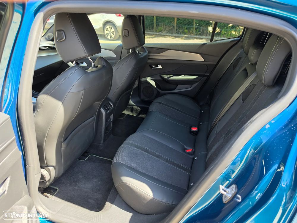 Peugeot 408 225 e-EAT8 GT - 12