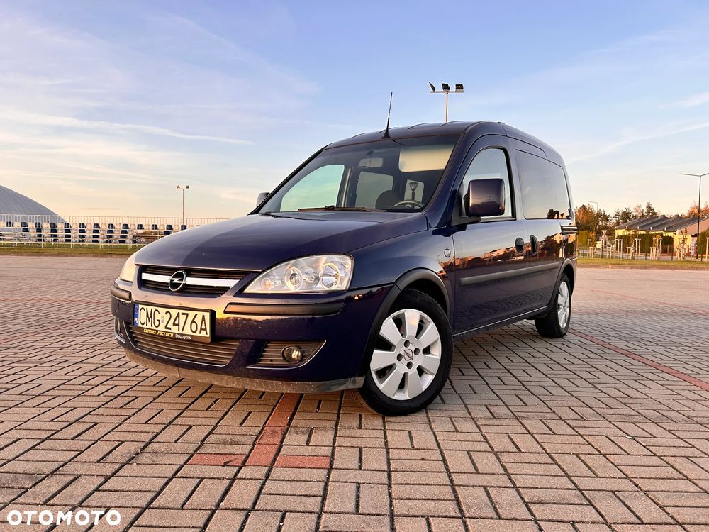 Opel Combo Tour 1.3 CDTI Cosmo - 1