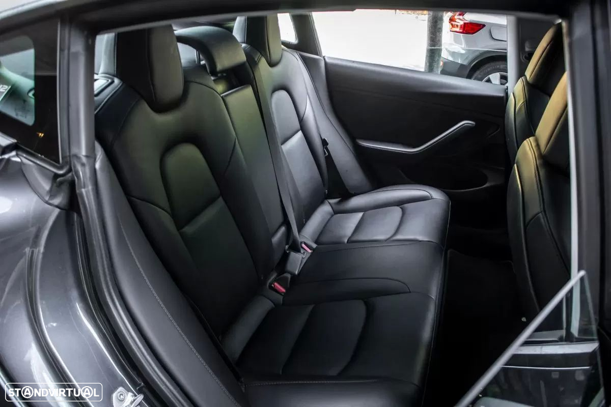 Tesla Model 3 Performance Dual Motor AWD - 23