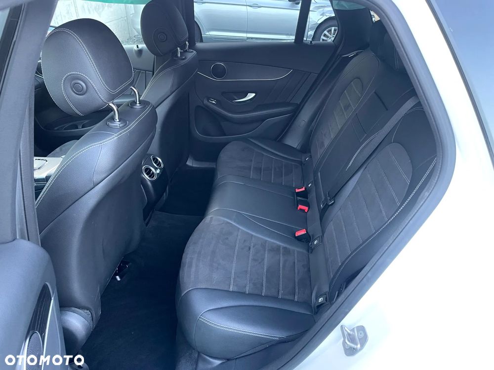 Mercedes-Benz GLC 220 d 4Matic 9G-TRONIC AMG Line - 19