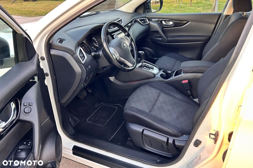 Nissan Qashqai 1.6 DCi Xtronic ACENTA - 15