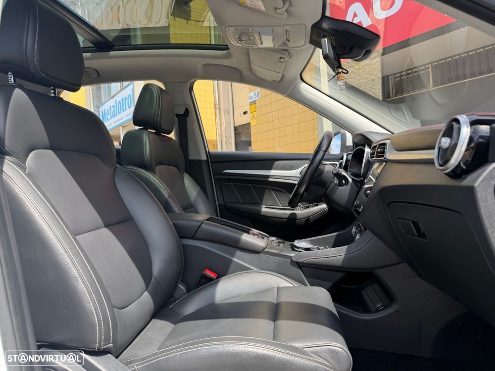 MG ZS - 18