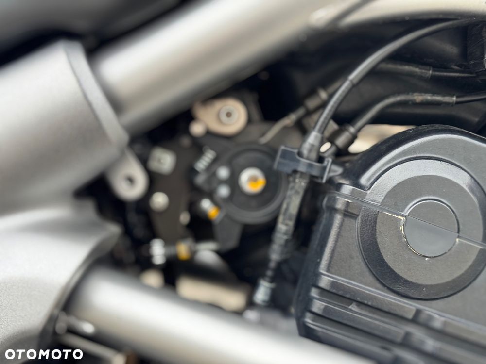 Kawasaki Versys 650 - 12