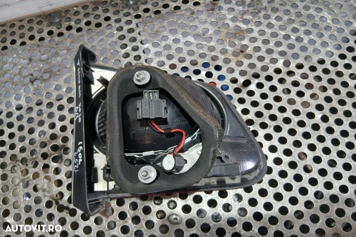 Lampa / Tripla stop dreapta pe hayon 5N0945094C 5N0945094C Volkswagen - 3