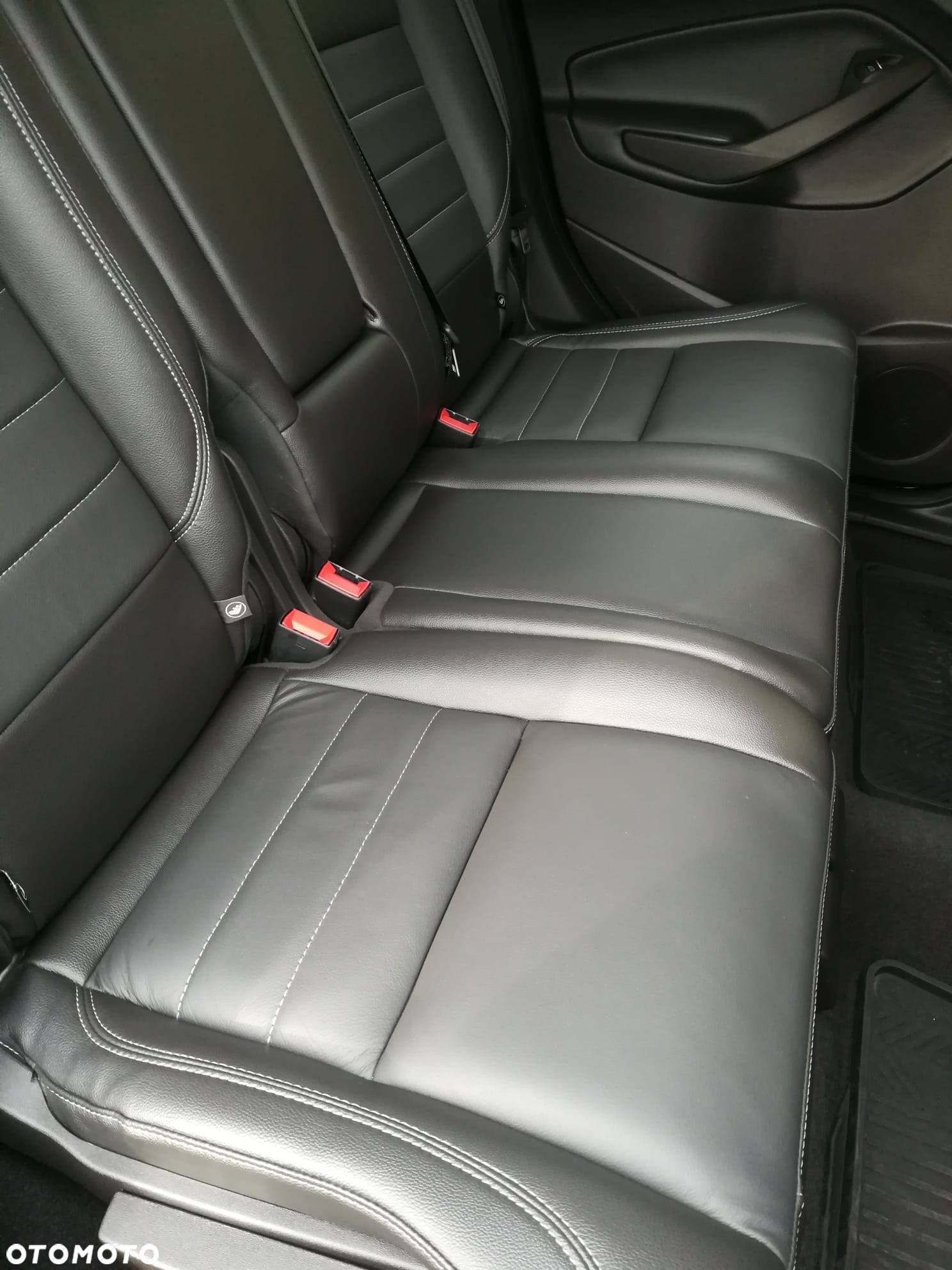 Ford Kuga 1.6 EcoBoost 4WD Titanium - 7