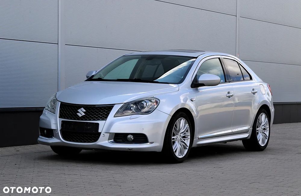 Suzuki Kizashi - 4