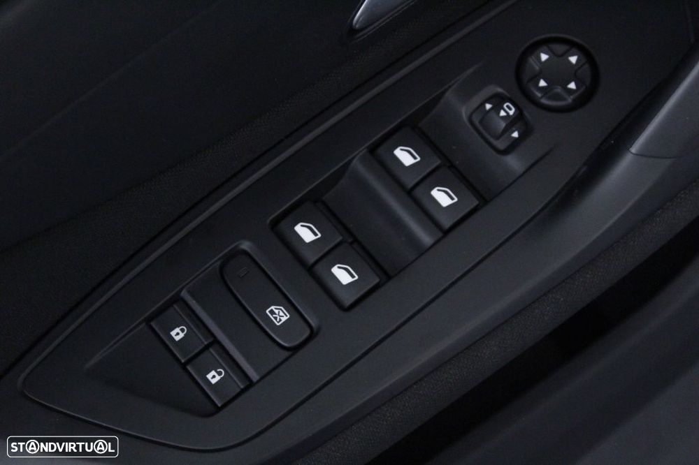 Peugeot 308 1.2 Hybrid Style e-DCS6 - 21