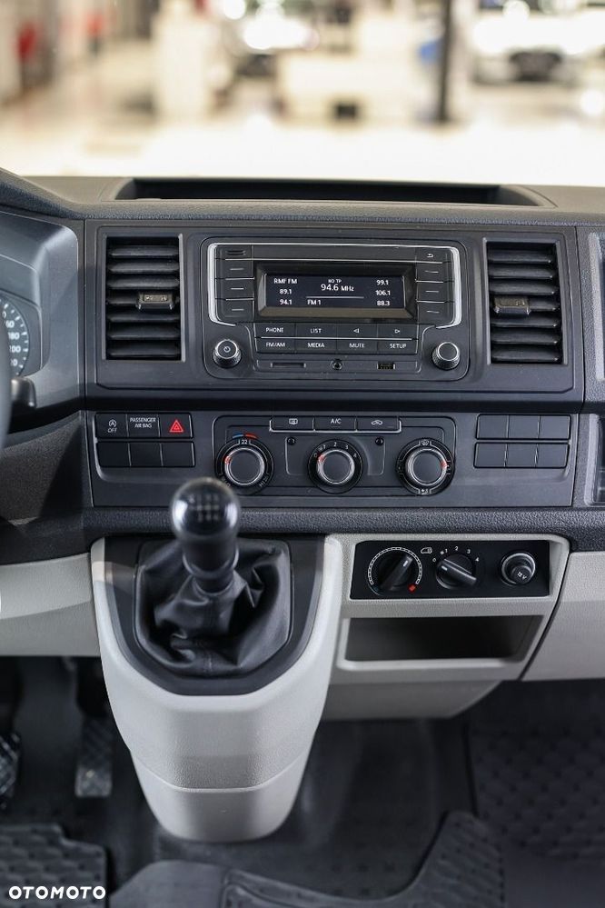 Volkswagen Transporter - 29