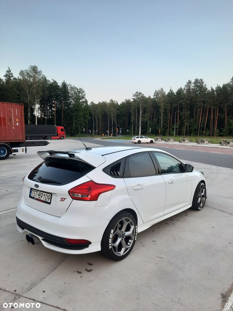 Ford Focus - 5