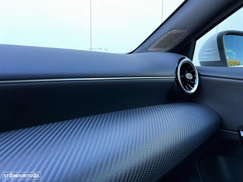 Mercedes-Benz A 180 Limousine d Business Solutions Aut. - 29