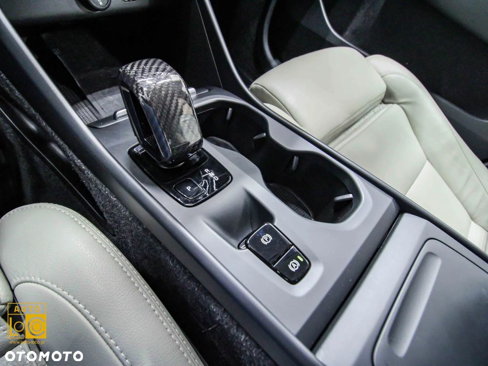 Volvo XC 40 T3 Inscription - 29