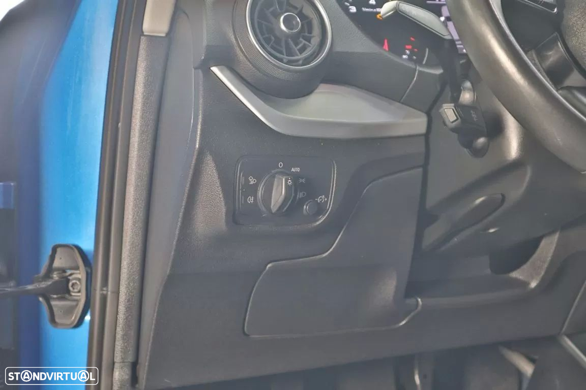 Audi Q2 1.6 TDI Design - 20