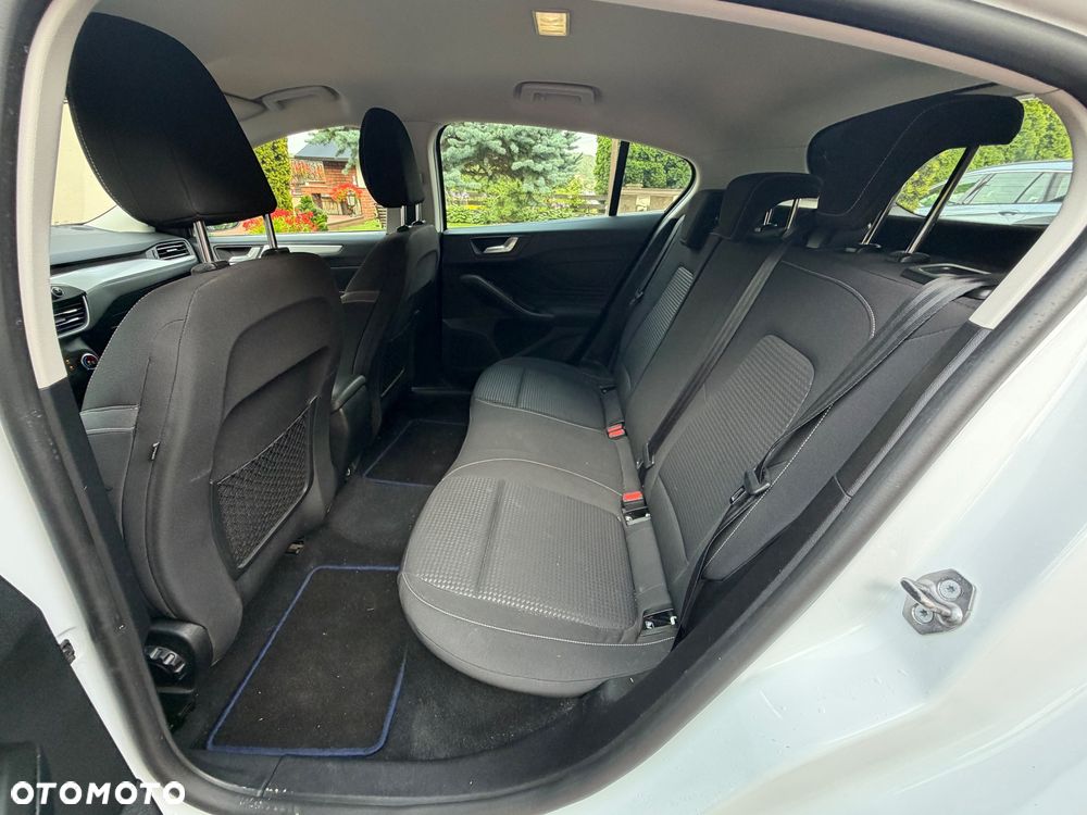 Ford Focus 1.5 EcoBlue Start-Stopp-System COOL&CONNECT - 14