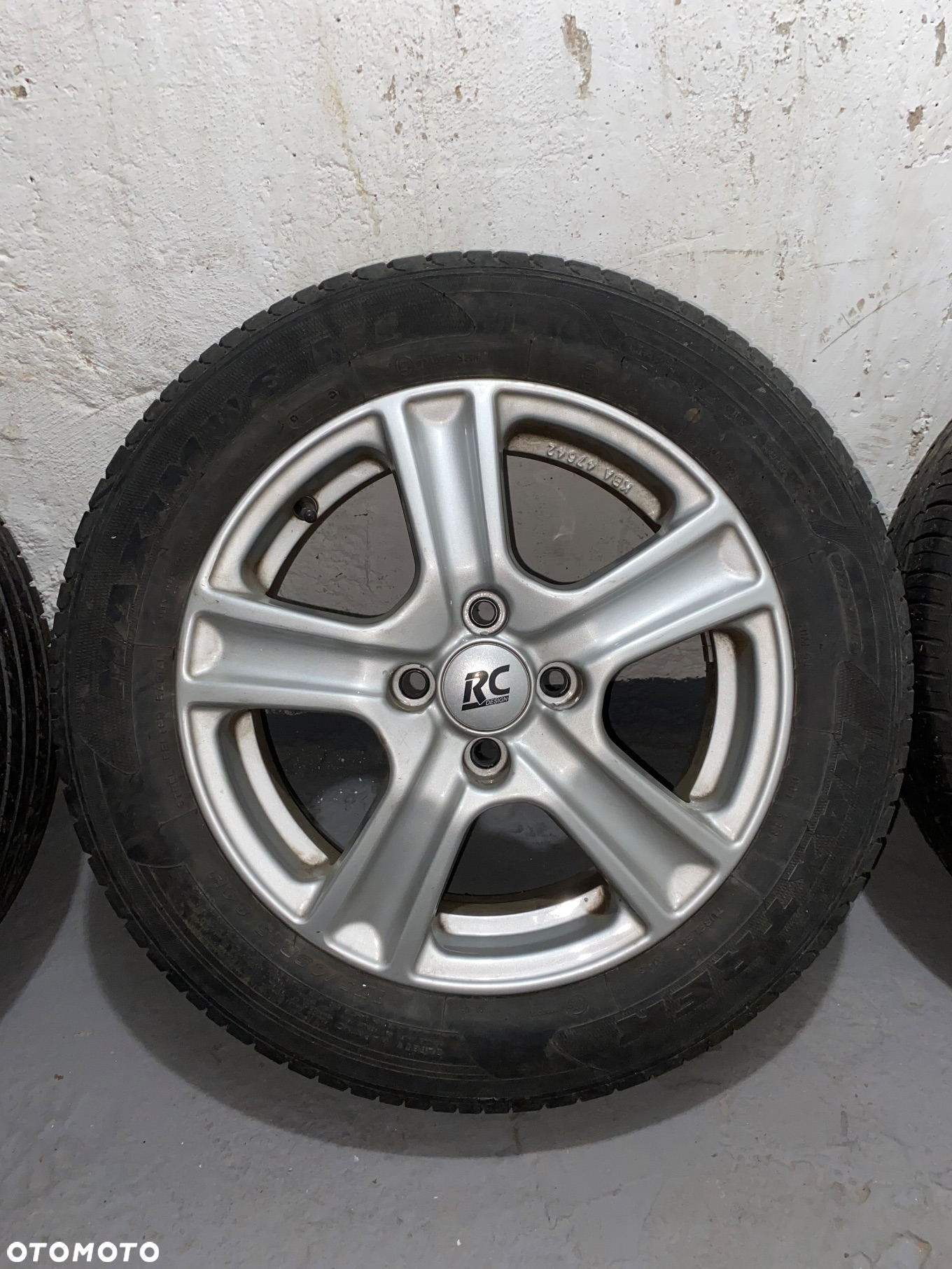 Felgi z oponami 175/65 R15 - 14