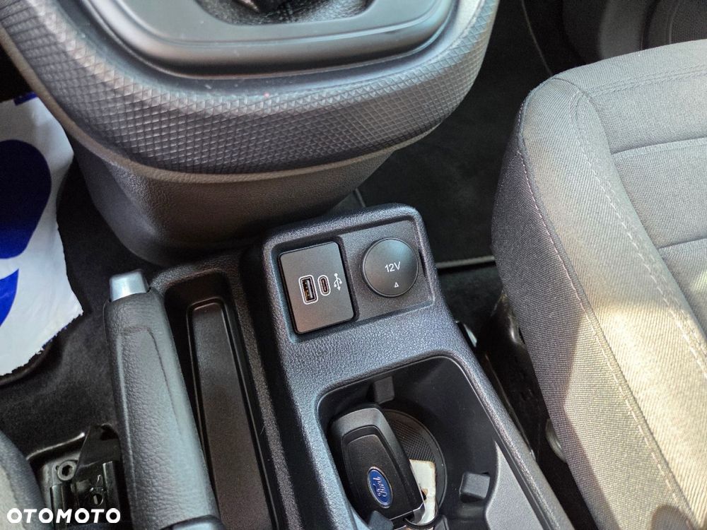 Ford Tourneo Connect Grand - 14