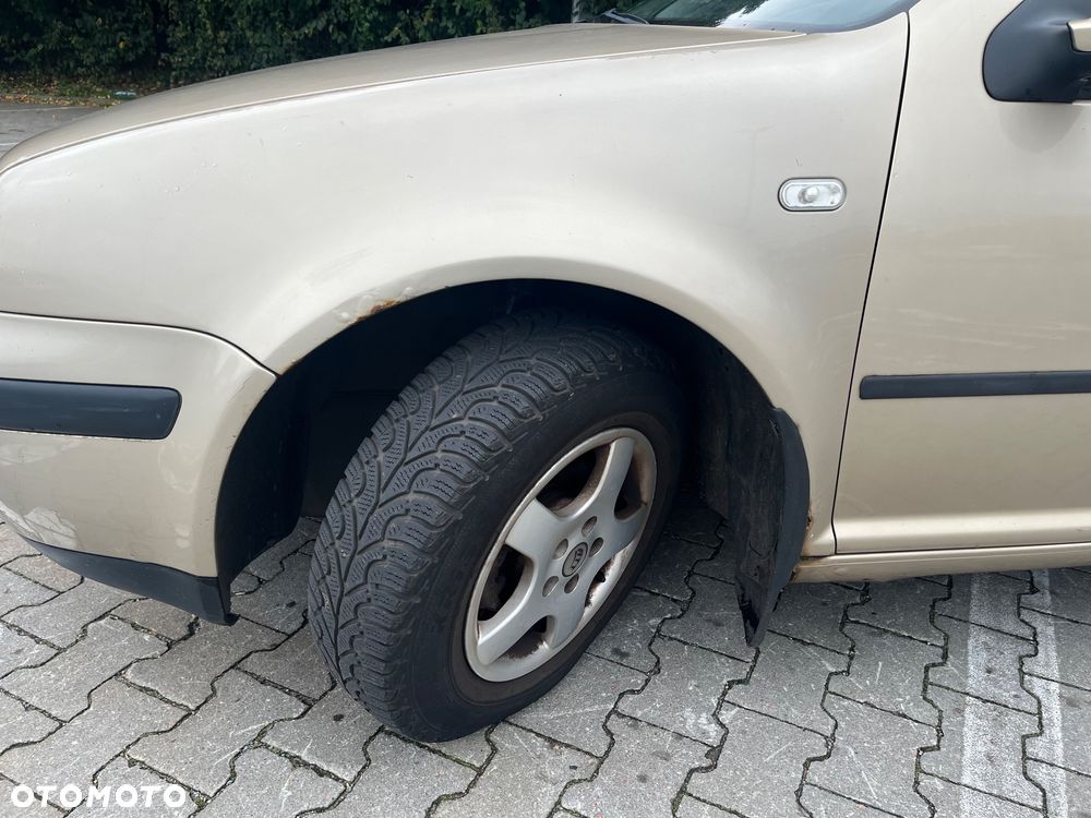 Volkswagen Golf - 9