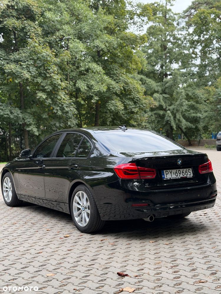 BMW 320I 2017 photo 4
