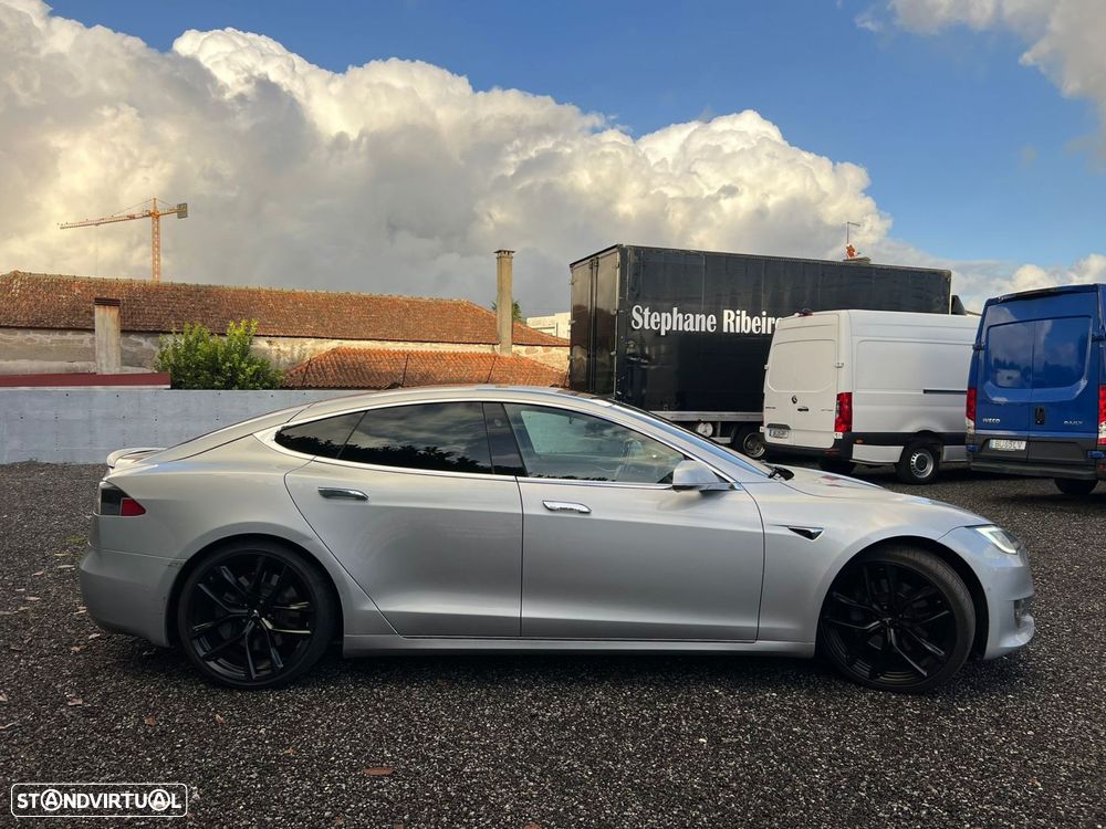 Tesla Model S Long Range AWD - 18