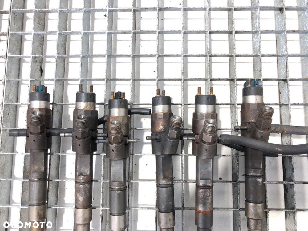 WTRYSKIWACZE KOMPLET  RENAULT TRUCKS MIDLUM 2000 - 2022 220.18/D - 3