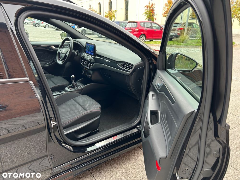 Ford Focus - 18