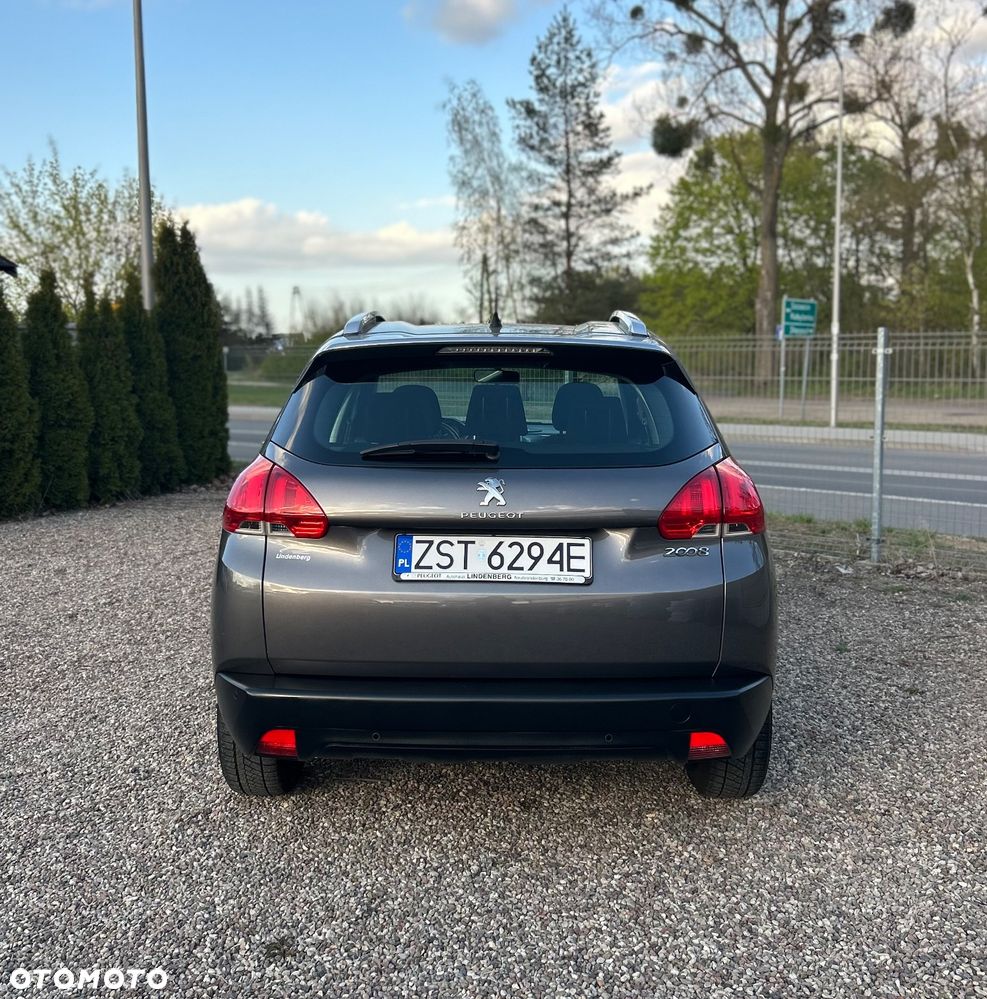Peugeot 2008 PureTech 110 Style - 5