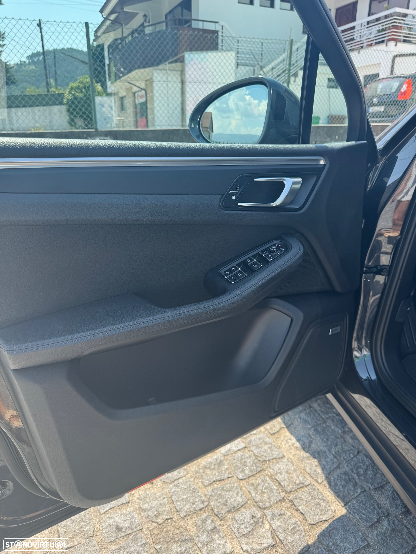 Porsche Macan - 10