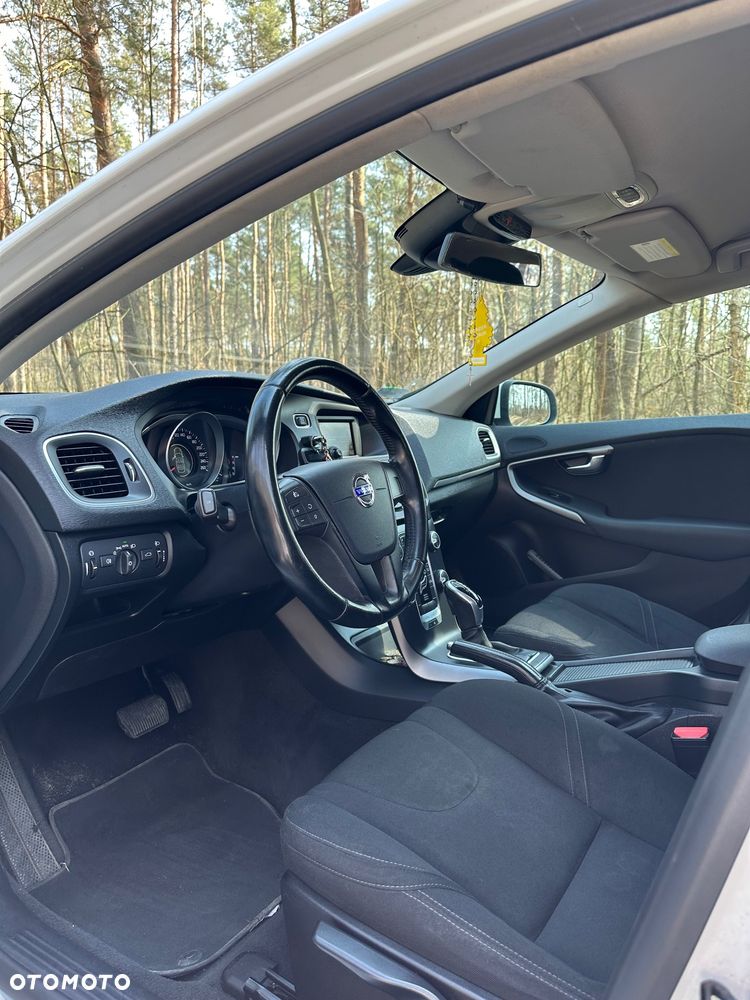 Volvo V40 D3 Kinetic - 14