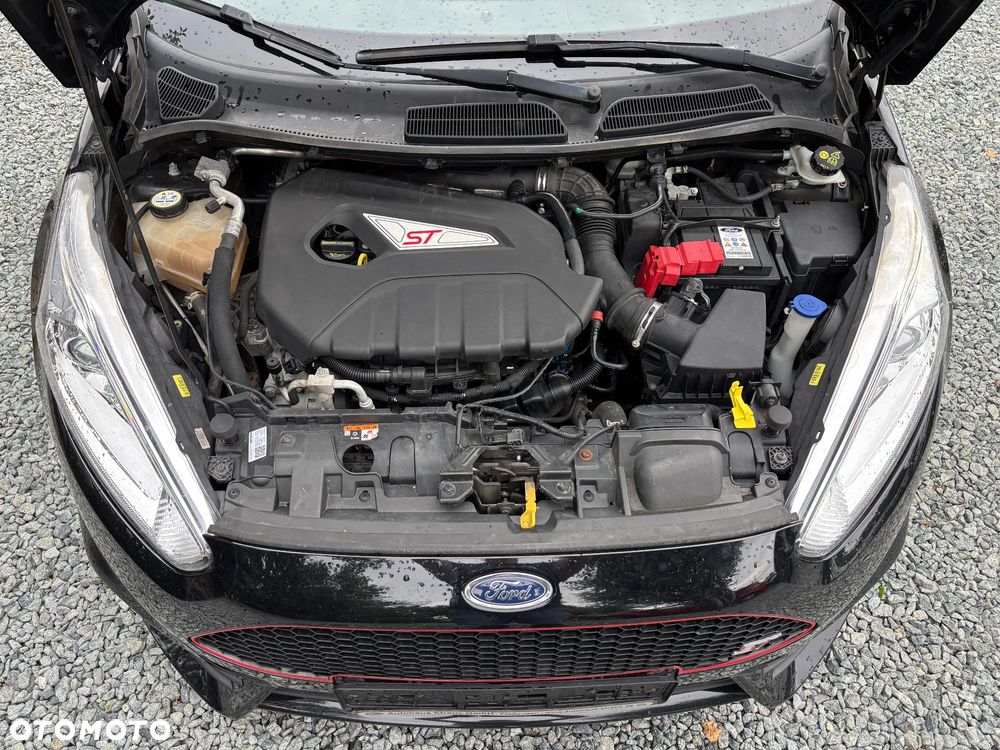 Ford Fiesta 1.6 EcoBoost ST - 26