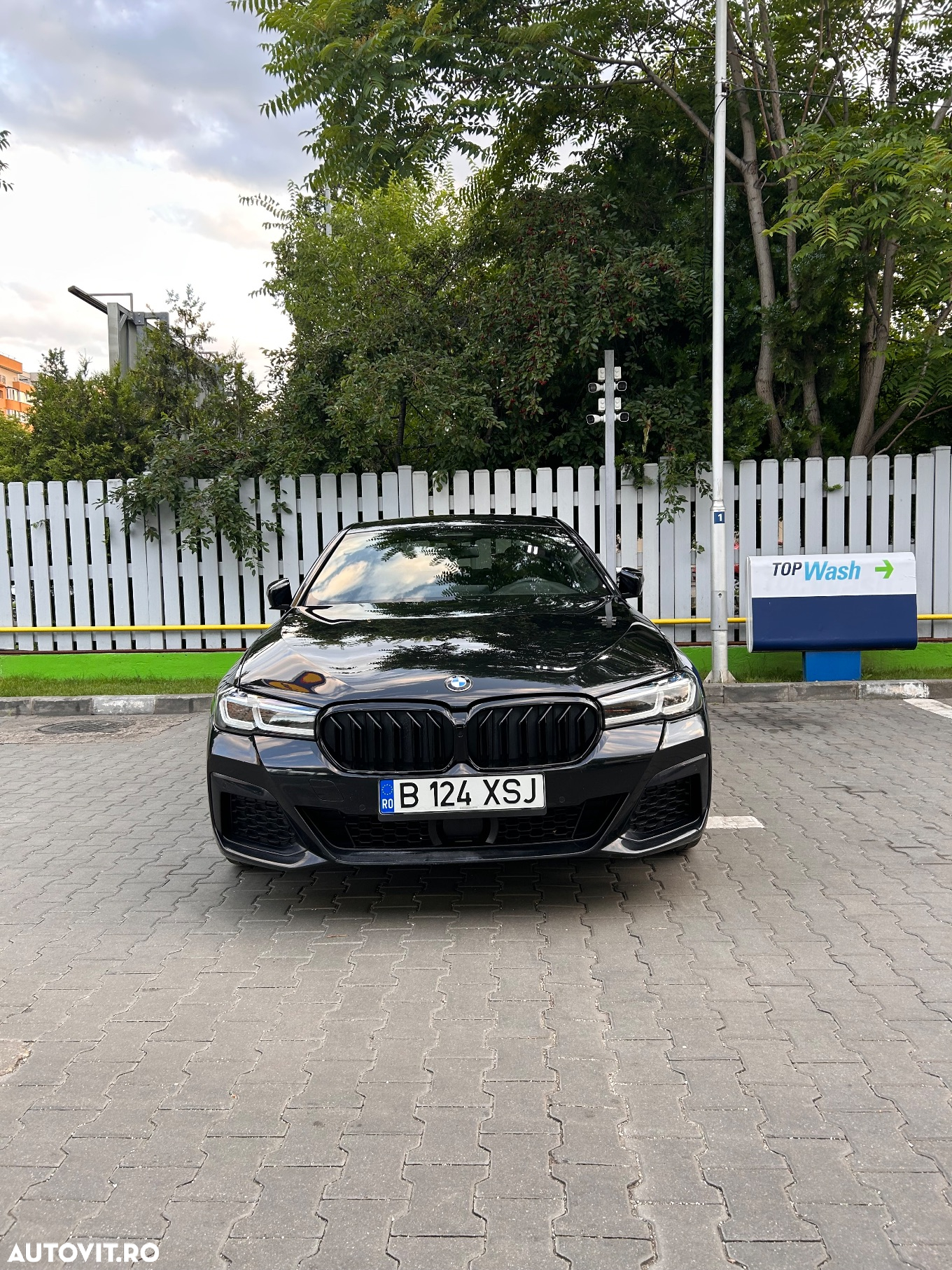 BMW Seria 5 530d xDrive AT MHEV - 2