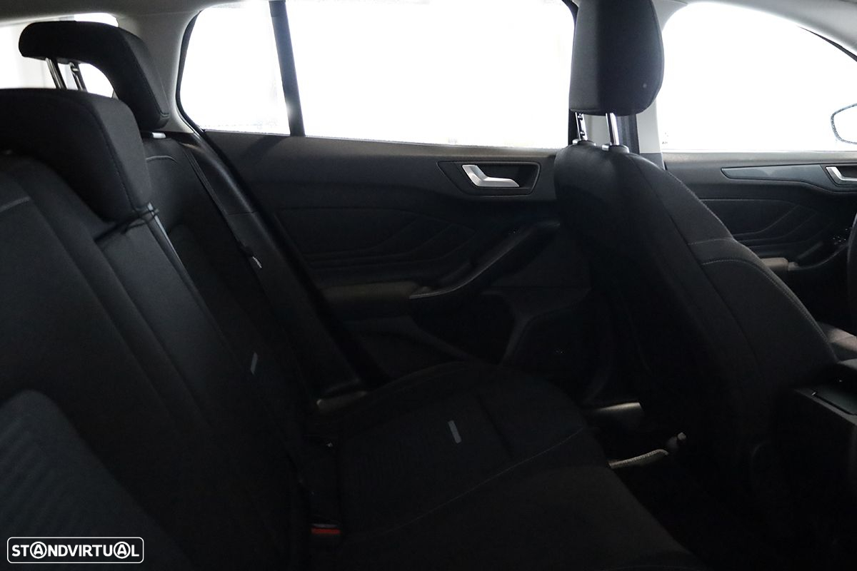 Ford Focus SW 1.0 EcoBoost MHEV Active X - 20