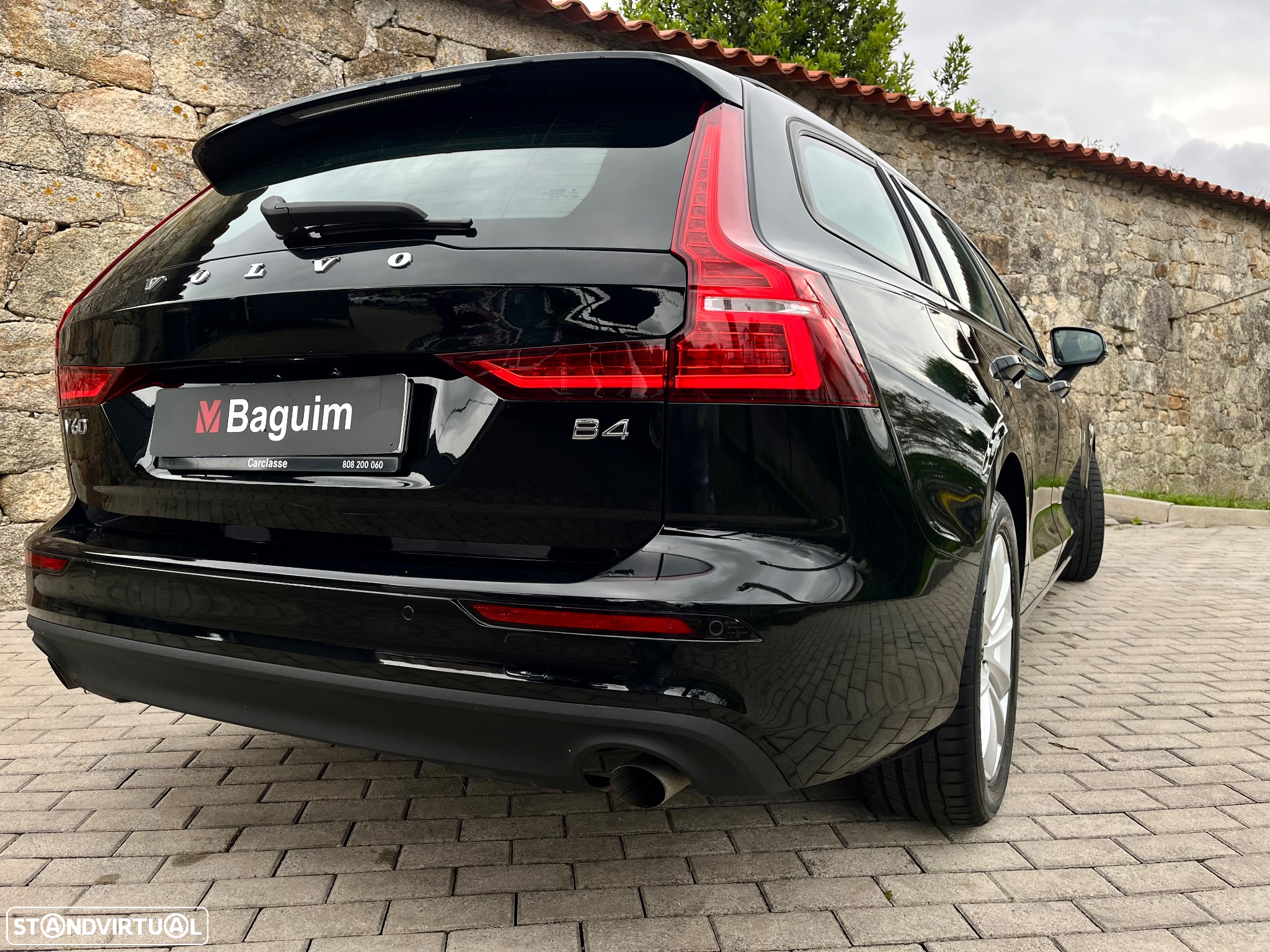 Volvo V60 2.0 B4 Momentum Geartronic - 14