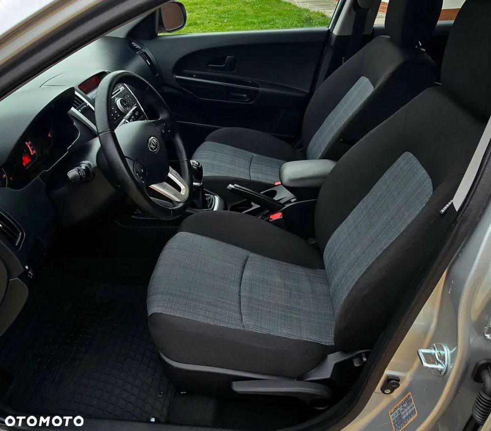 Kia Ceed - 17