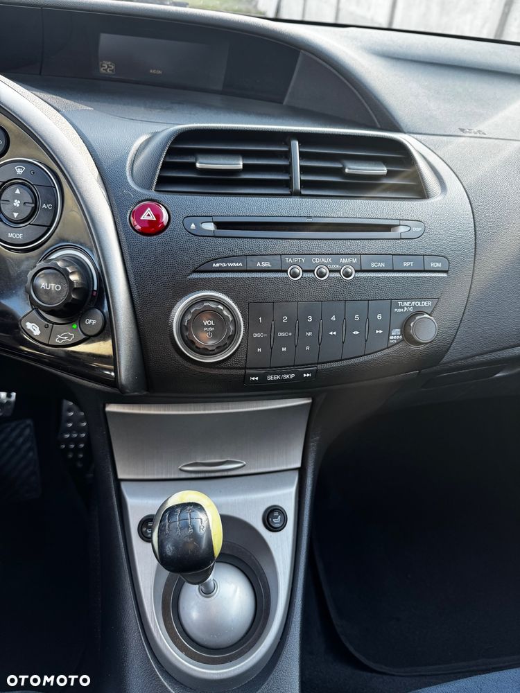 Honda Civic 1.4i-DSi - 19