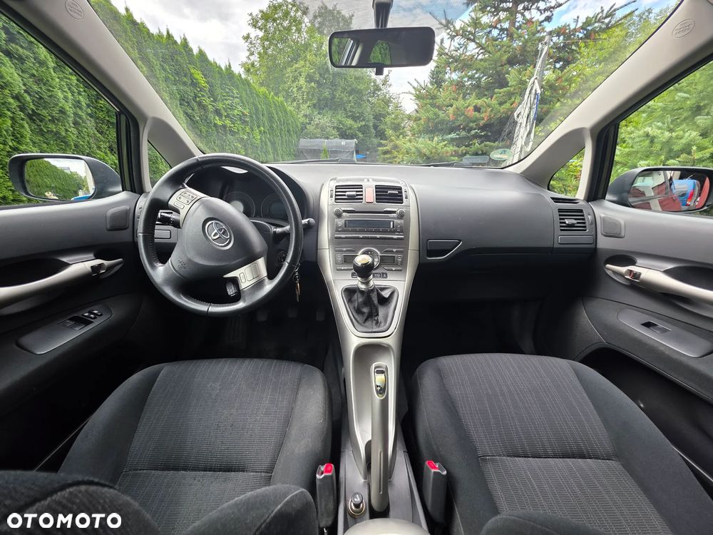 Toyota Auris 2.0 D-4D Luna - 9
