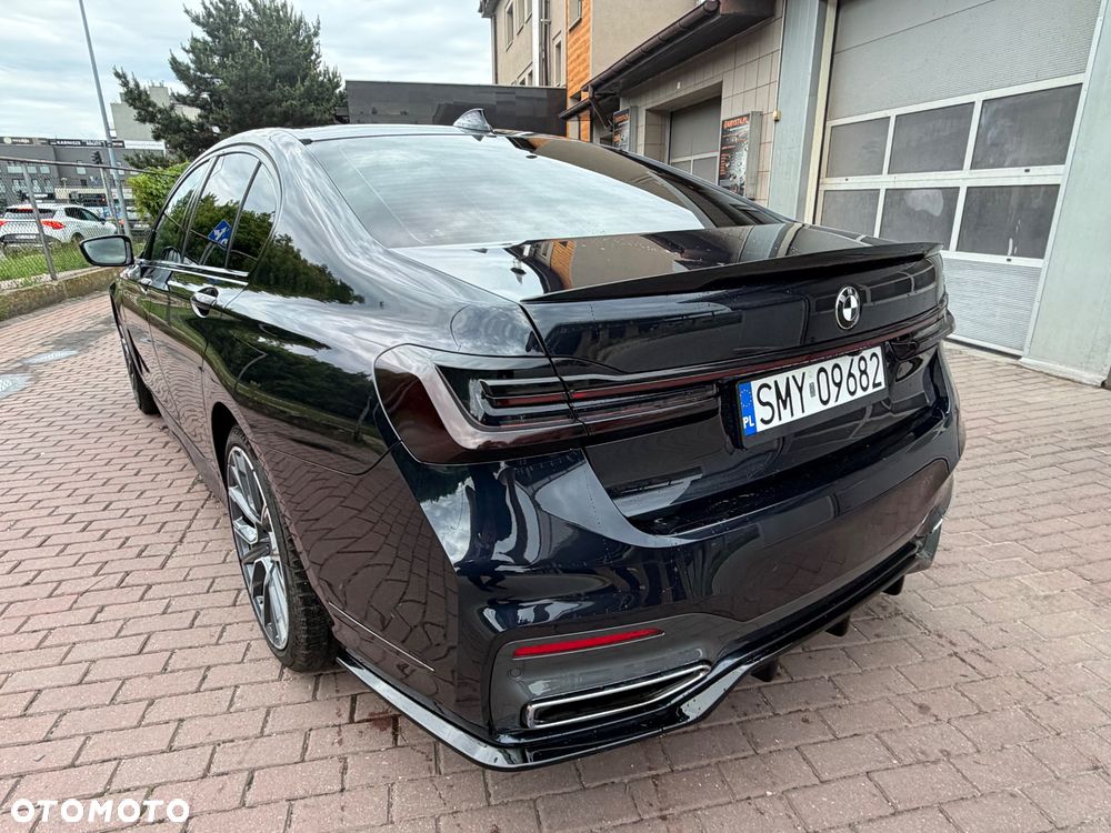 BMW Seria 7 - 10