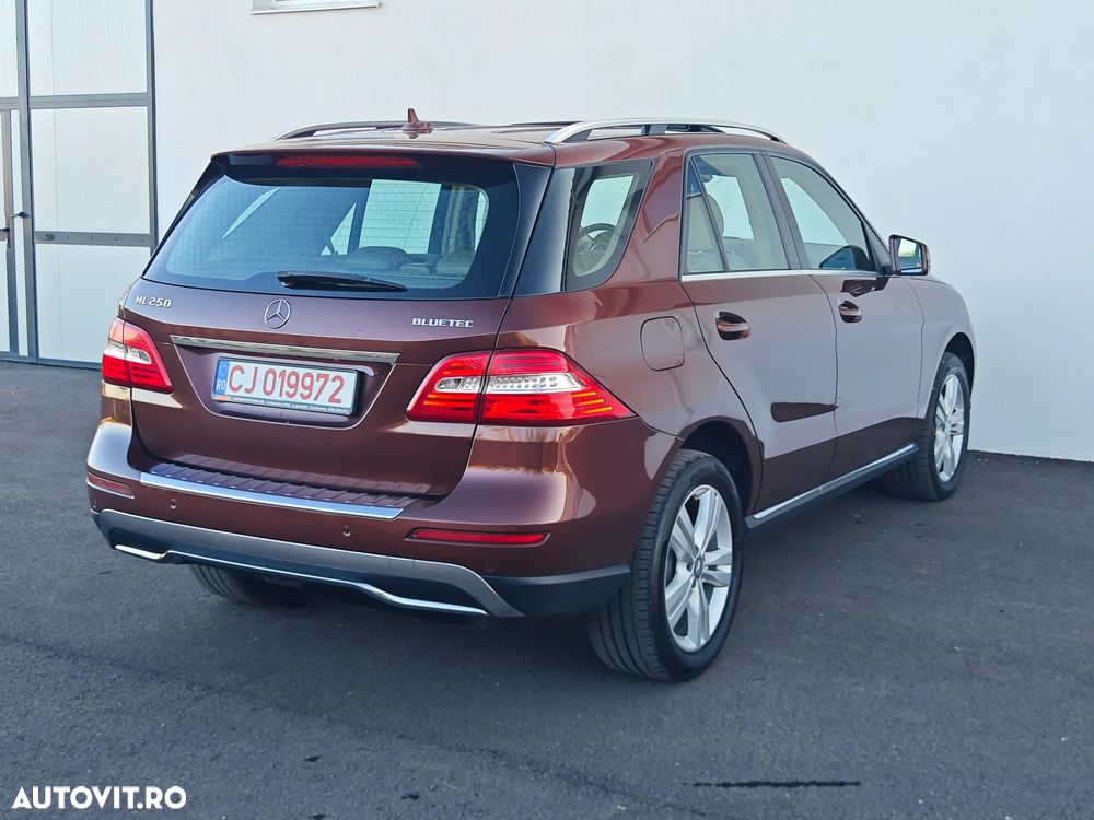 Mercedes-Benz ML 250 BlueTEC 4MATIC 7G-TRONIC - 4