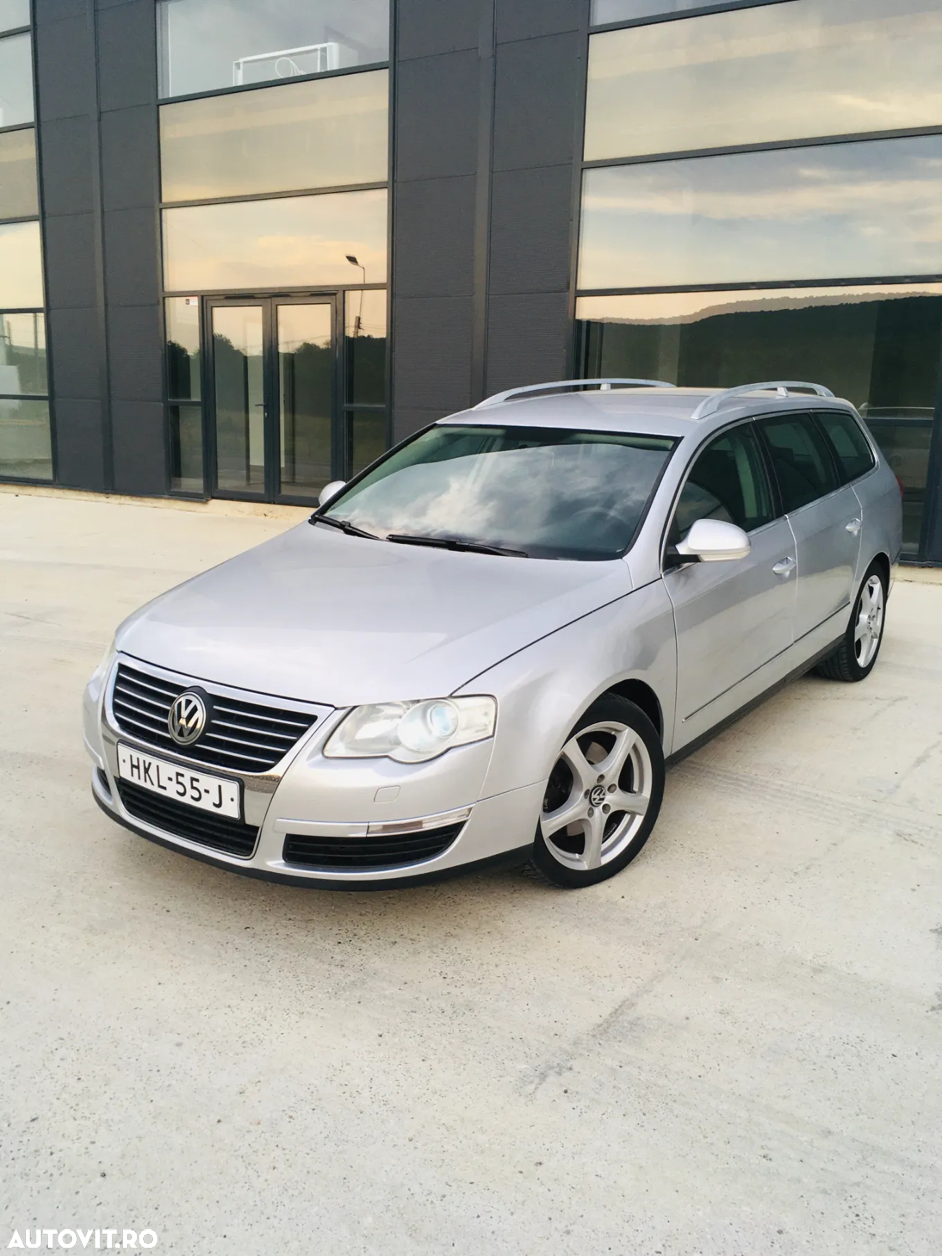 Volkswagen Passat Variant 2.0 TDI 4Motion Highline - 3