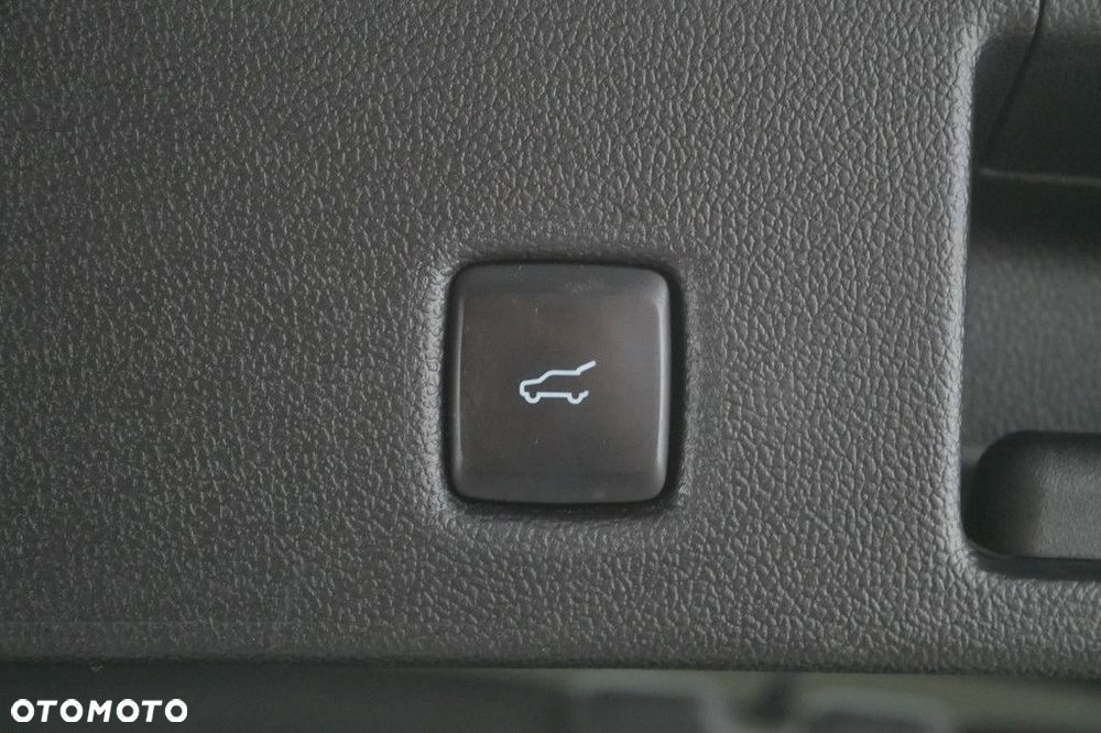Ford Kuga - 17
