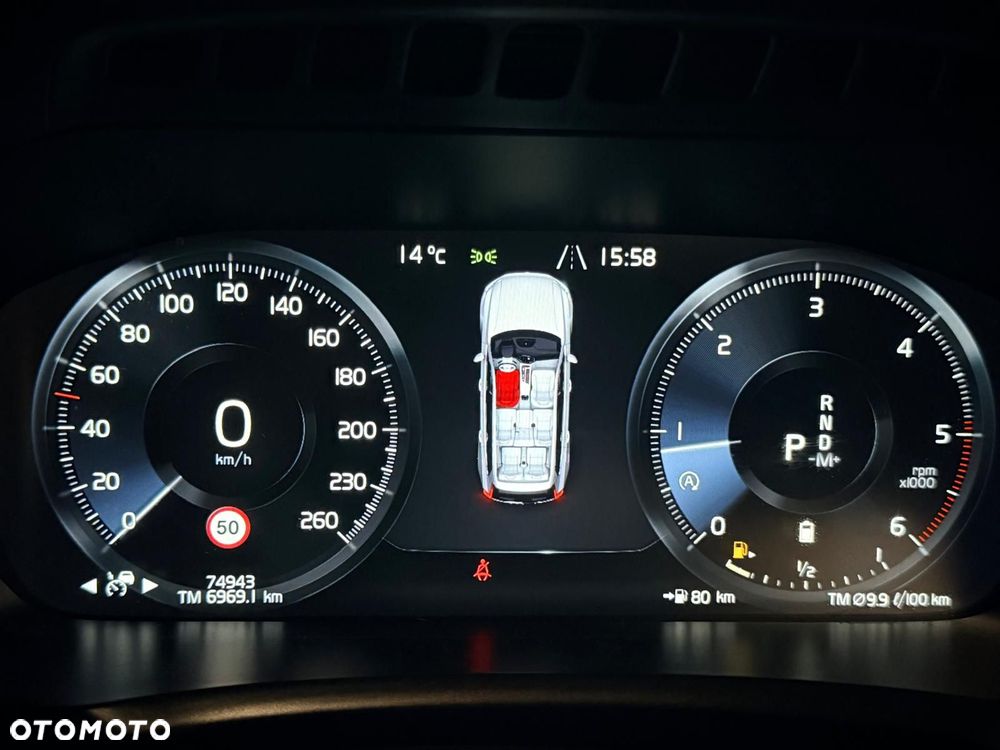 Volvo XC 90 B5 D AWD R-Design 7os - 24