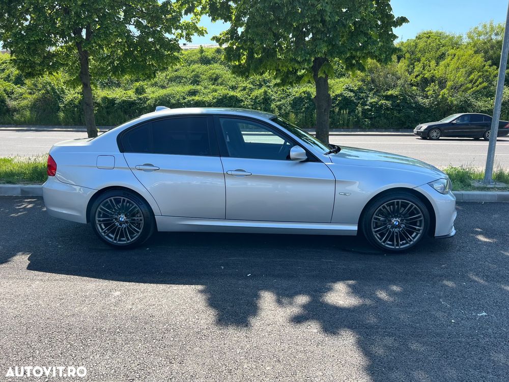 BMW Seria 3 320d - 16
