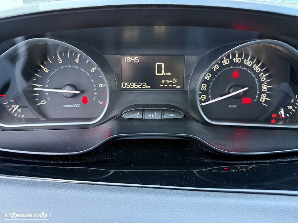 Peugeot 208 PureTech 68 Like - 11